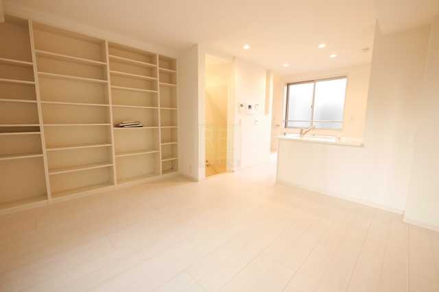 居室・リビング　プラハテラス東大前の居間・リビング