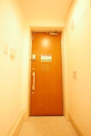 玄関　プラハテラス東大前の玄関