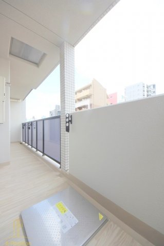 バルコニー　ミラージュパレス天満橋