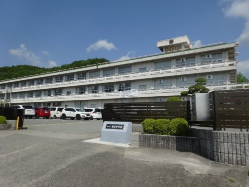 中学校　東条中学校（中学校）まで1989m