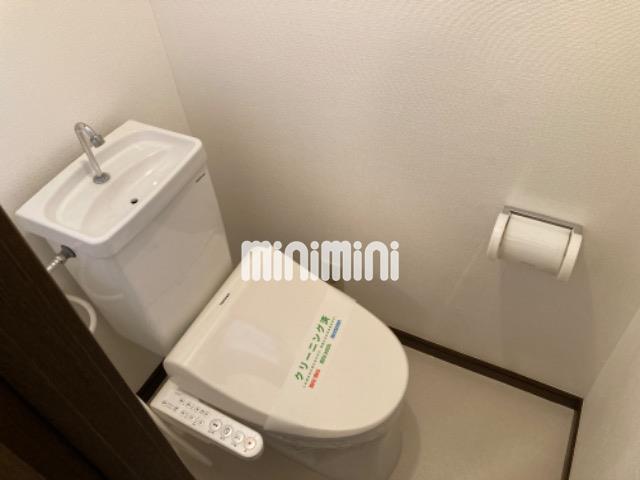 トイレ　温水洗浄便座のトイレ