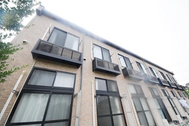 建物外観　★　日当たりのいい建物です　★