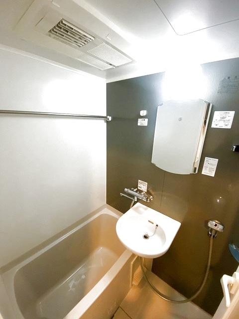 バス・シャワールーム