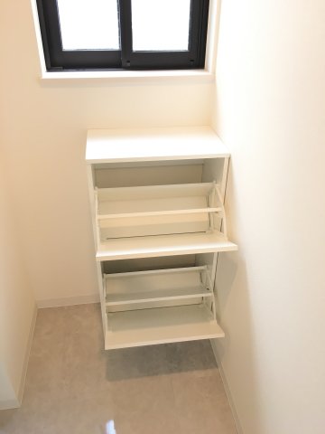 玄関　※別部屋参照