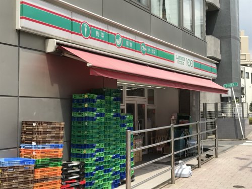コンビニ　ローソンストア100 中野中央店（コンビニ）まで190m