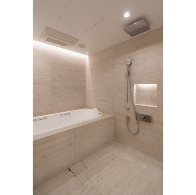 バス・シャワールーム　バス