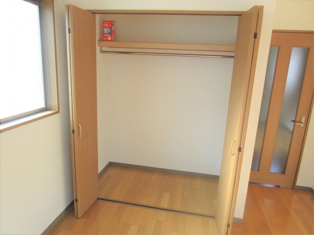 収納　洋室　クローゼット