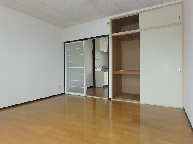 居室・リビング　図面と現状に相違がある場合には現状を優先