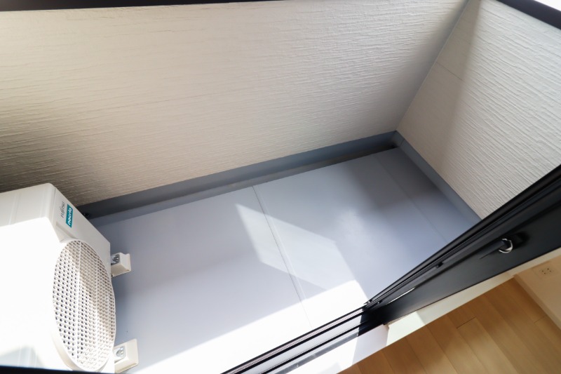 バルコニー　図面と現状に相違がある場合には現状を優先