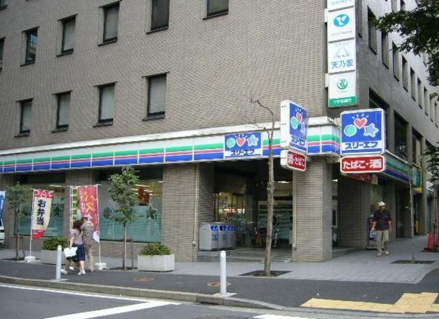 コンビニ　スリーエフ王子神谷店（コンビニ）まで364m