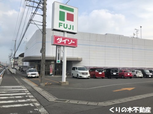 スーパー　フジ今治店（スーパー）まで515m