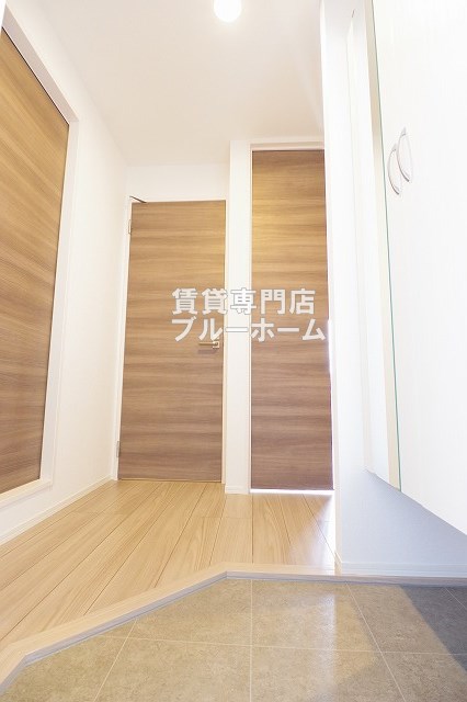 玄関　キレイな玄関スペース！