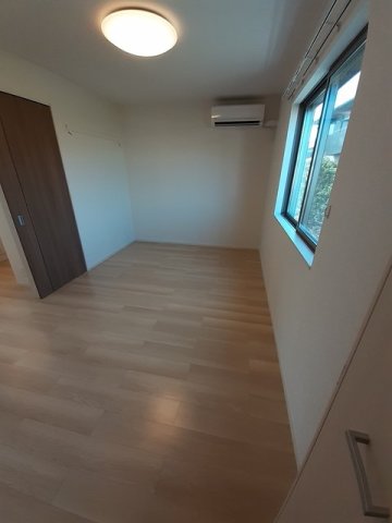 その他部屋・スペース　【ラ　リベルテ　I】明るい室内です