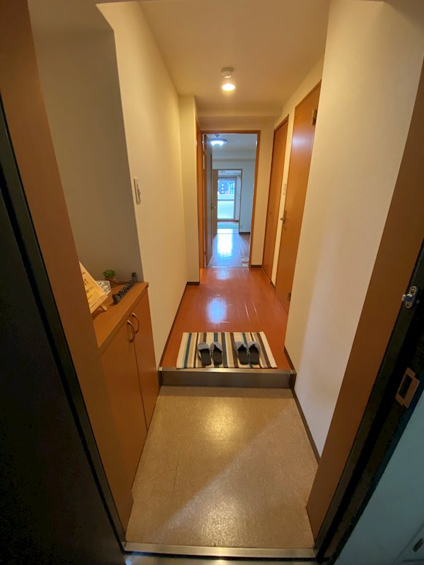 玄関　参考写真（203）