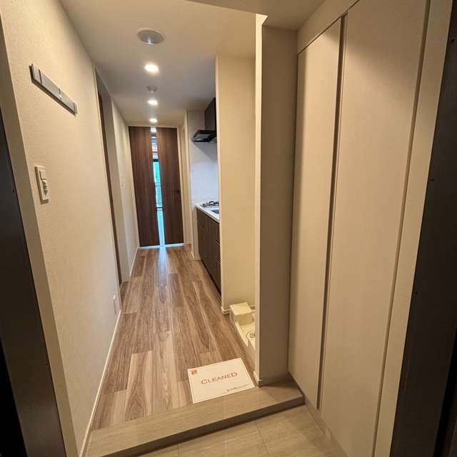 玄関　※写真は同タイプ住戸です。