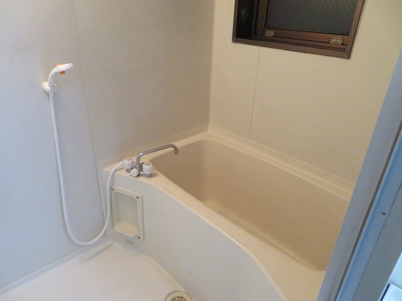 バス・シャワールーム　同物件別部屋