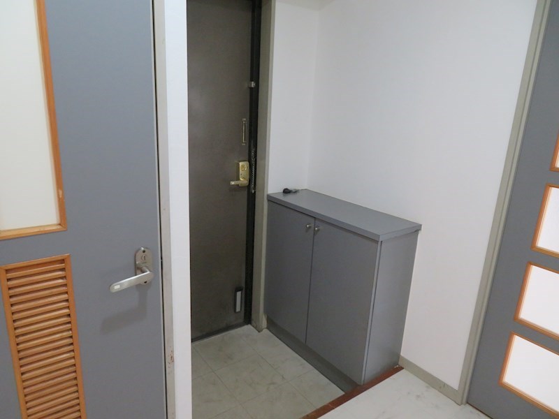 玄関　同物件別部屋