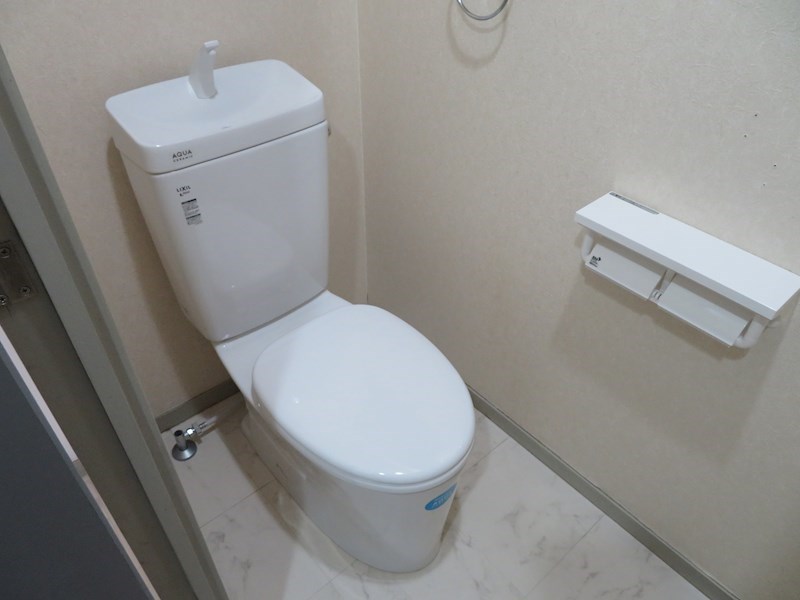 トイレ　同物件別部屋