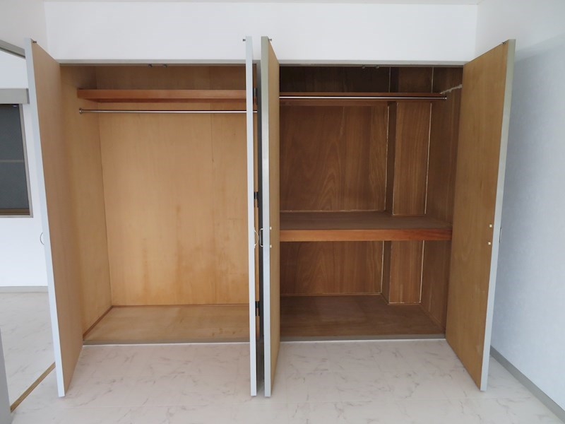 収納　同物件別部屋