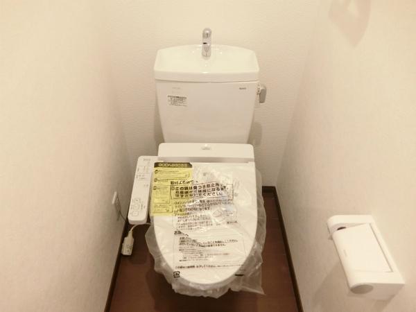トイレ　ウォシュレット付き！
