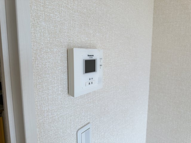 セキュリティ　モニター付きインターホン