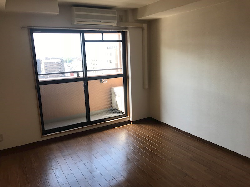 居室・リビング　※同タイプの他のお部屋です