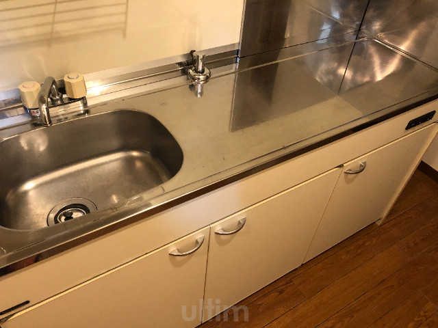 キッチン　※同タイプの他のお部屋です