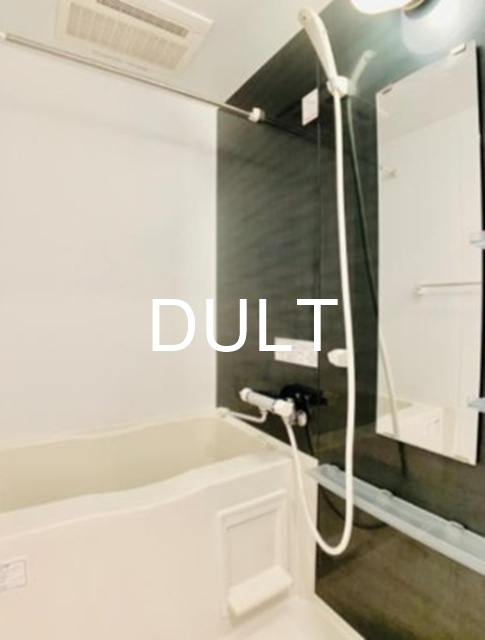 バス・シャワールーム　バスルームです。