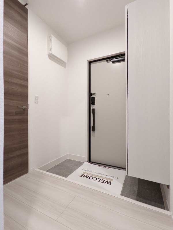 玄関　図面と現状に相違がある場合には現状を優先