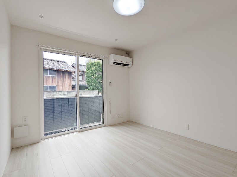 居室・リビング　図面と現状に相違がある場合には現状を優先