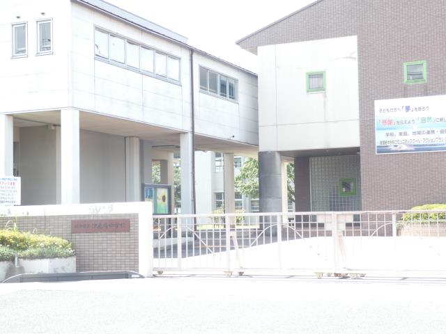 中学校　津屋崎中学校（中学校）まで643m