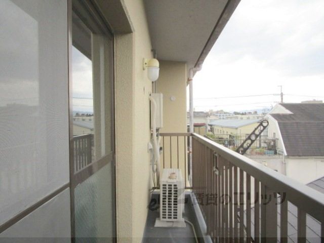 バルコニー　ベランダ