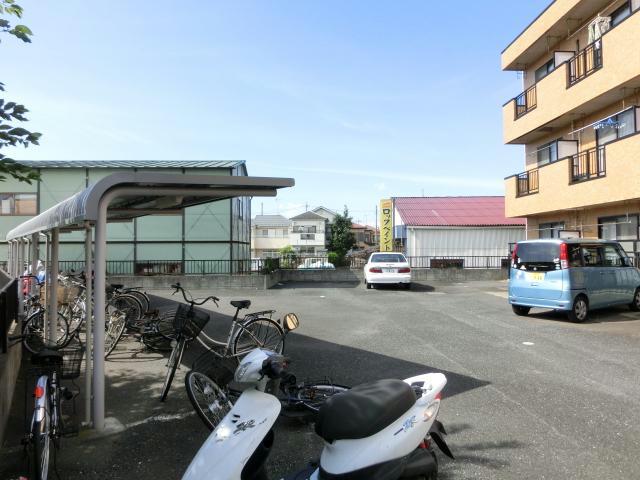 駐車場　駐車場