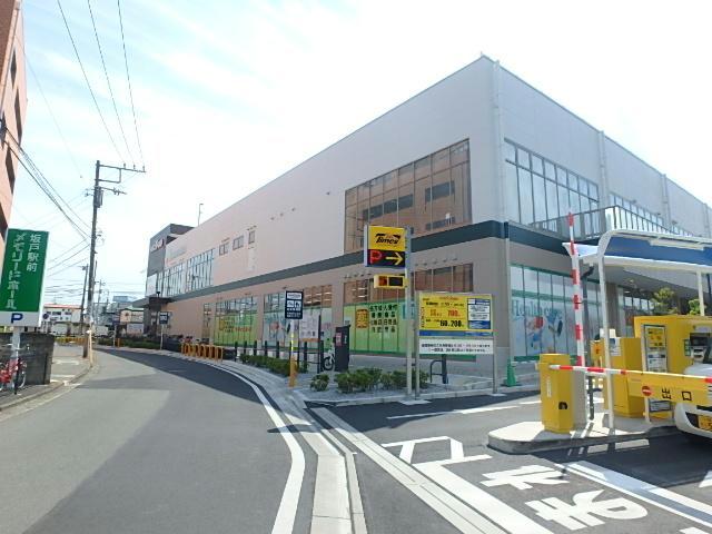 ショッピングセンター　アクロスプラザ坂戸（ショッピングセンター）まで1054m