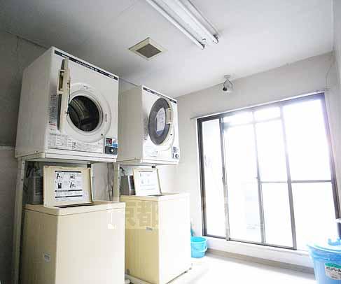 その他　コインランドリー