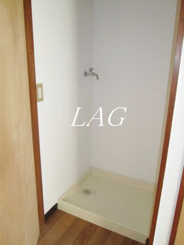 その他設備　洗濯機置場です。