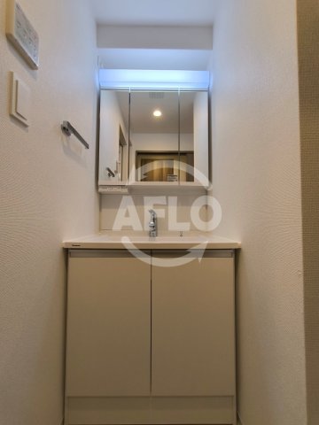 洗面設備　レオンコンフォート九条アルバ　独立洗面台