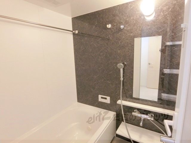 バス・シャワールーム　風呂