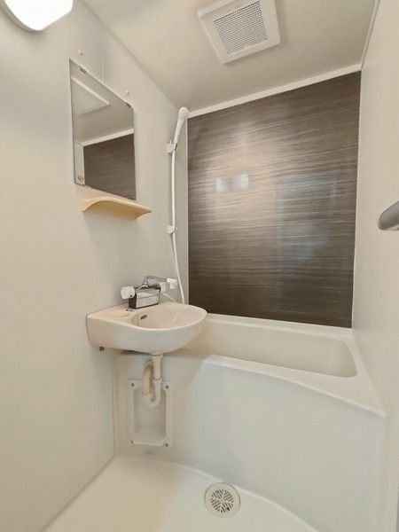 バス・シャワールーム　他部屋参考写真