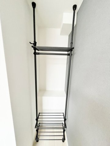 収納　ハンガーラック付きで楽々収納♪