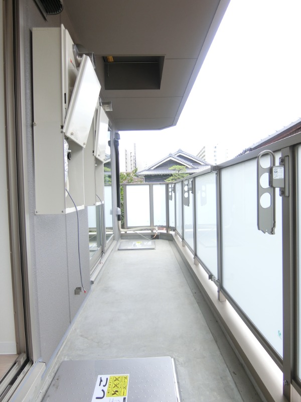 バルコニー　※イメージパース