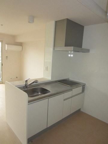 キッチン　ＩＨタイプのシステムキッチンです。