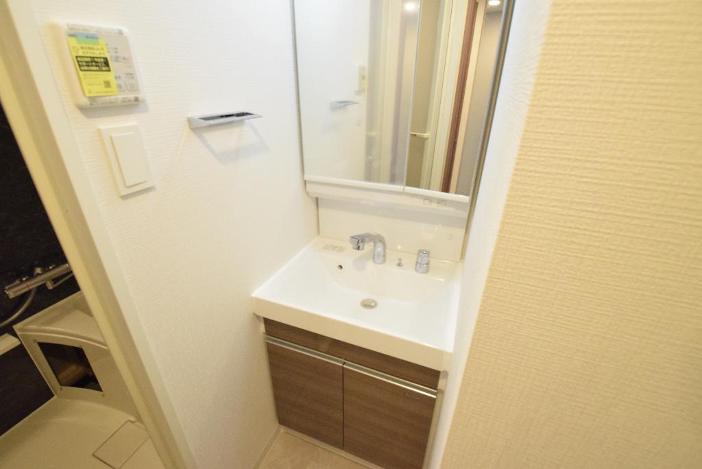 洗面設備　洗髪洗面化粧台