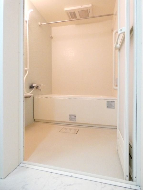 バス・シャワールーム　図面と現状に相違がある場合には現状を優先