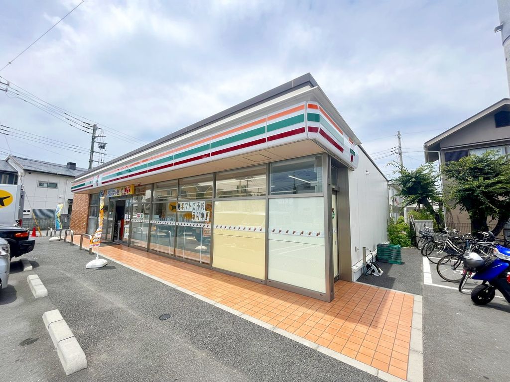 コンビニ　セブンイレブン茅ヶ崎浜竹2丁目店（コンビニ）まで600m