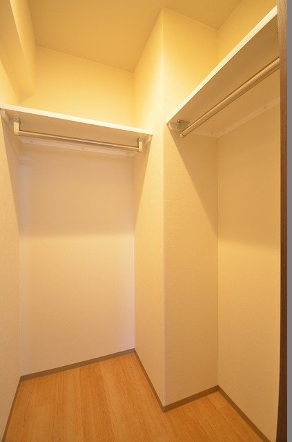 収納　別号室の写真です（反転）