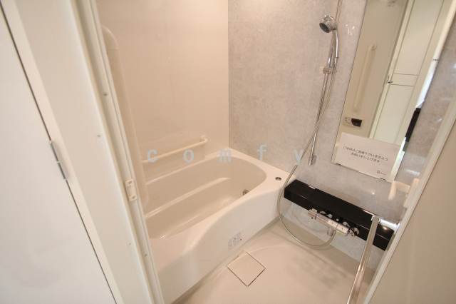 バス・シャワールーム　浴室乾燥＆追焚機能付き