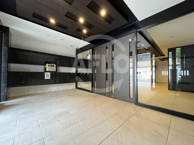 ロビー　エスリード本町レジデンス　ロビー