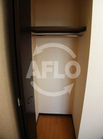 収納　グランシス難波西　クロゼット