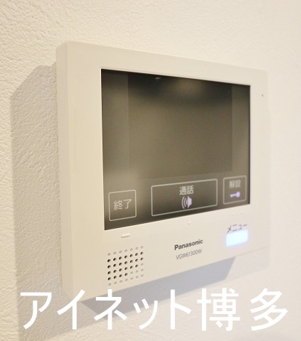 セキュリティ　女性の方も安心のモニターフォン付きです